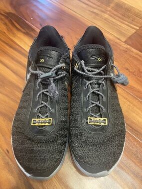 Lebron size 4Y basketball shoes